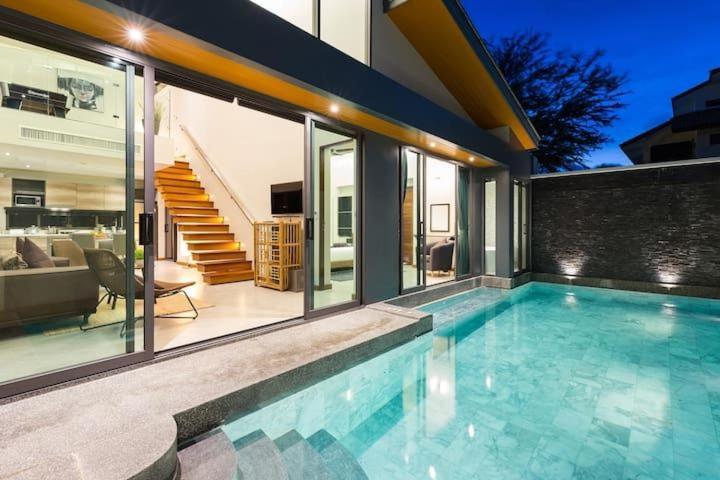 Villa Crystal Two-Bedroom Private Pool Villa Phuket Dış mekan fotoğraf